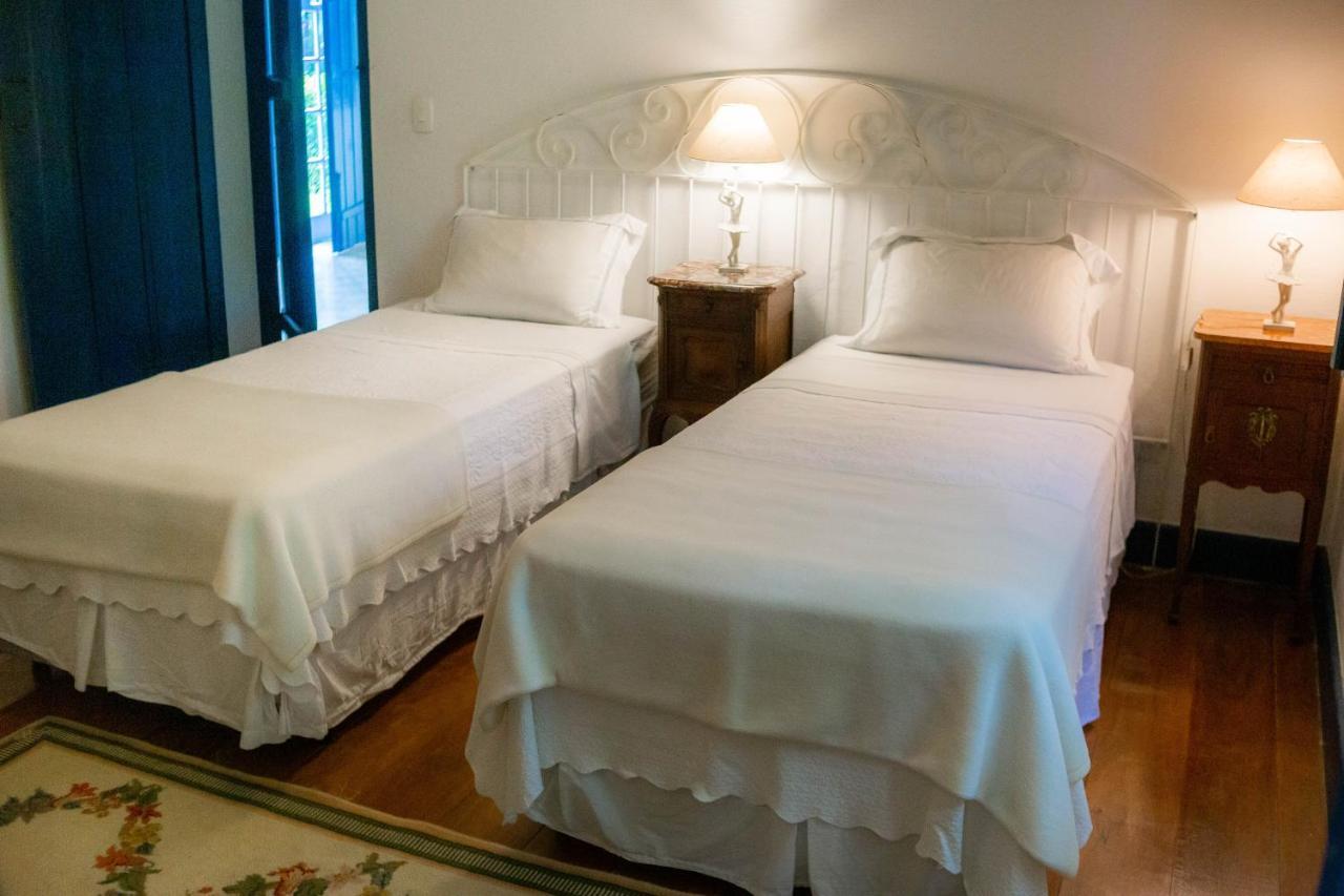 Fazenda Santa Vitoria Hotel Queluz Luaran gambar